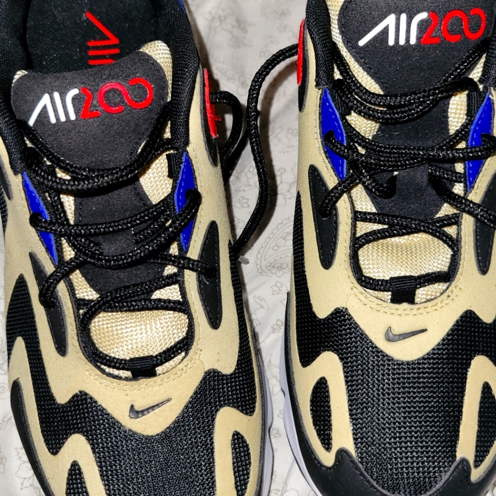 Nike Air Mazz 200